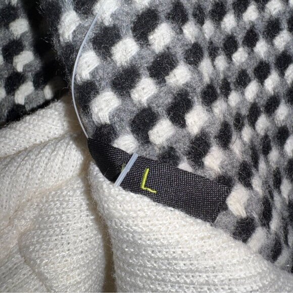 Fitwarm Dog Sweater Knit Hoodie Black & White Houndstooth Pattern - Picture 9 of 10